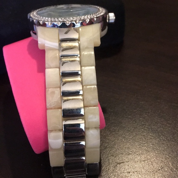 Isaac Mizrahi Watch - Picture 5 of 8